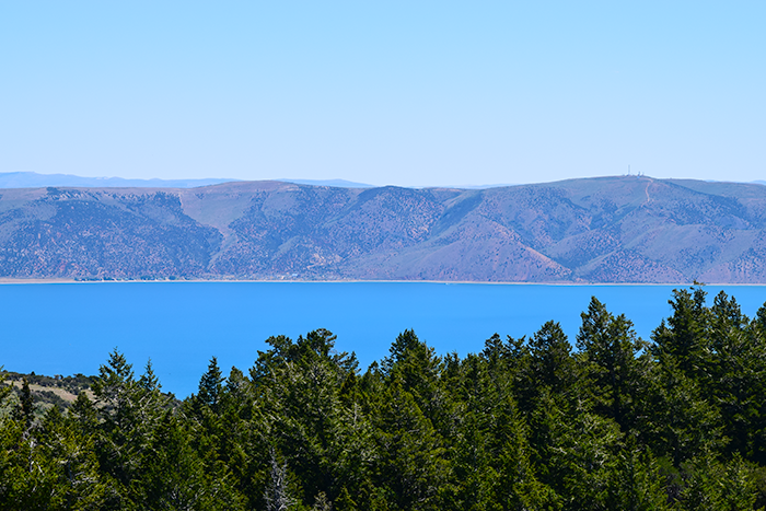 Turquoise waters of Bear Lake Ut